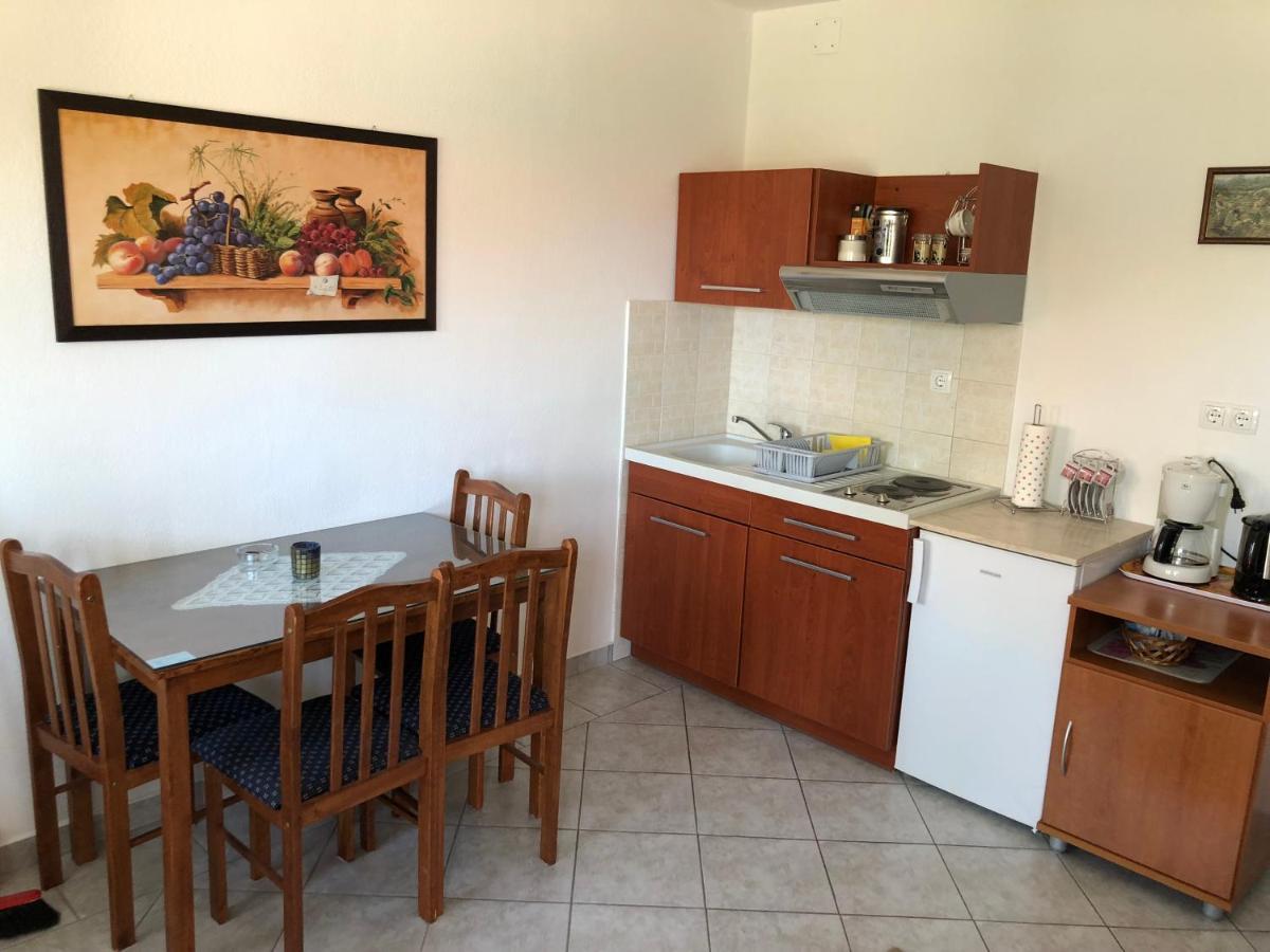 Apartmani Area Doma Trogir Exteriör bild